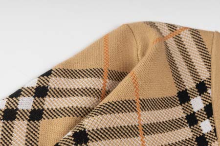 2025年11月11日秋冬新作Burberryカーディガンのコート人気商品/LDF工場
