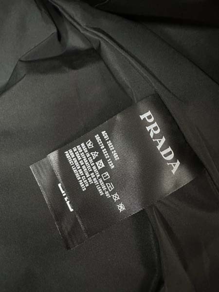 2025年11月14日秋冬新作Prada綿の服高品質人気商品/QIU工場