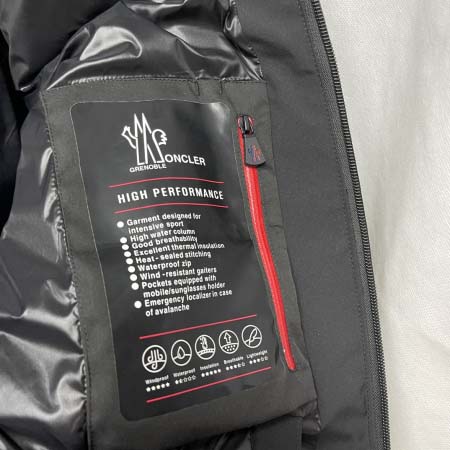 2025年11月17日秋冬新作Monclerダウンジャケット高品質人気商品/QIU工場