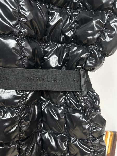 2025年11月17日秋冬新作Moncler女性ダウンジャケット高品質人気商品/QIU工場