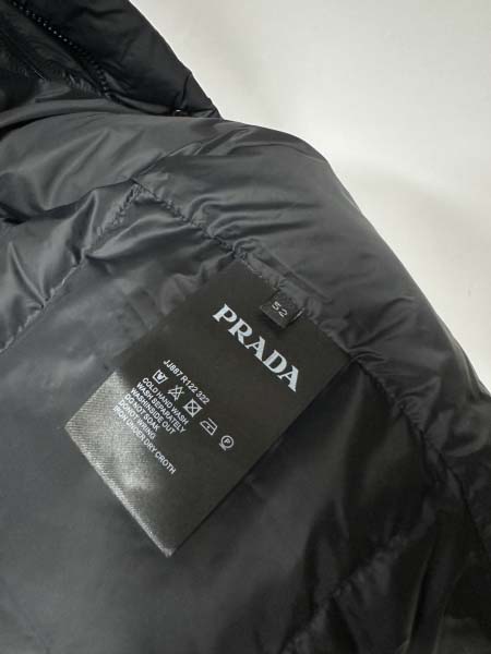 2025年11月17日秋冬新作Pradaダウンベスト高品質人気商品/QIU工場