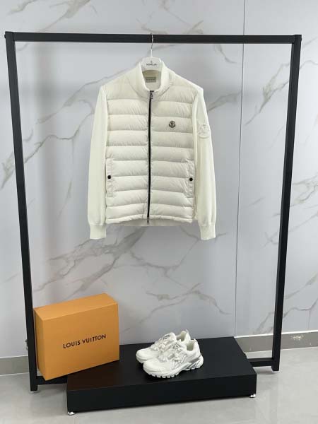 2025年11月17日秋冬新作Monclerダウンジャケット高品質人気商品/QIU工場