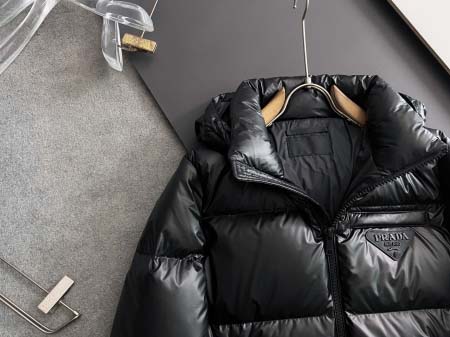 2025年11月25日入荷秋冬新作Pradaダウンジャケット高級なプレゼント/誕生日プレゼント/高品質/メンツ/記念品/ wenzhou工場