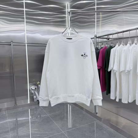 2025年11月11日秋冬新作Louis Vuittonスウ...