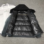 2025年11月14日秋冬新作Monclerダウンジャケット高品質人気商品/QIU工場