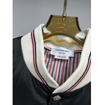 2025年11月14日秋冬新作Thom browneダウンベスト高品質人気商品/QIU工場