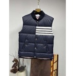 2025年11月14日秋冬新作Thom browneダウンベスト高品質人気商品/QIU工場