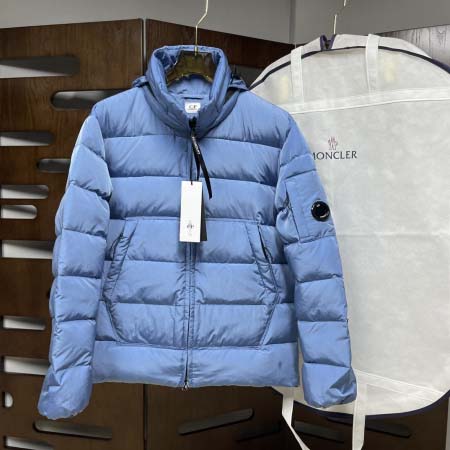 2025年11月17日秋冬新作CP.COMPANYダウンジャ...