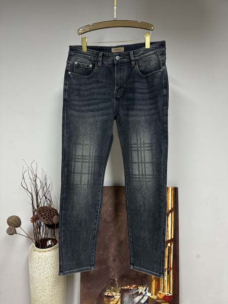 2025年11月17日秋冬新作Burberryジーパン高品質人気商品/QIU工場