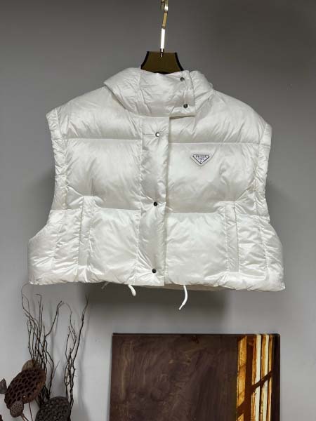 2025年11月17日秋冬新作Pradaダウンジャケット高品...