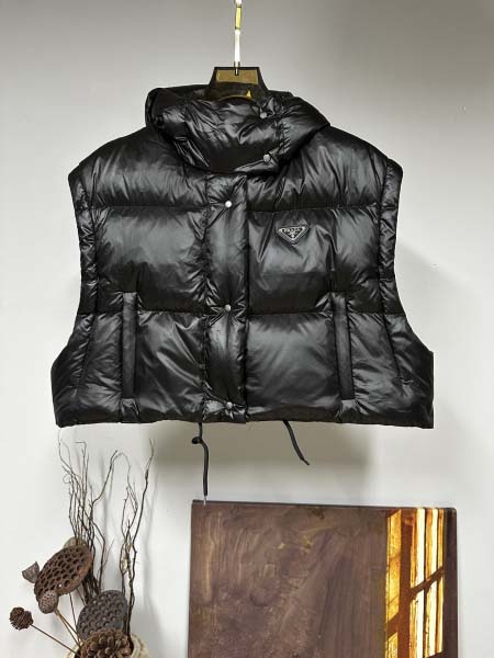 2025年11月17日秋冬新作Pradaダウンジャケット高品...