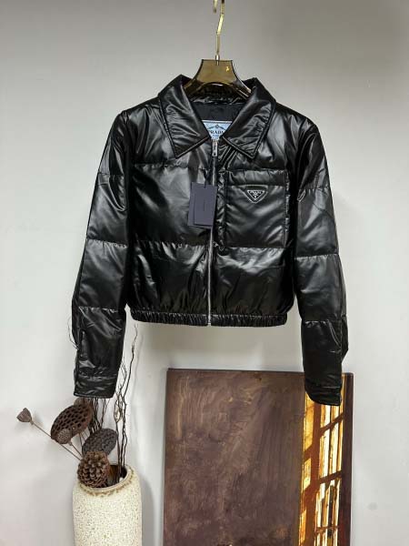 2025年11月17日秋冬新作Pradaダウンジャケット高品...