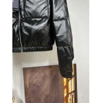 2025年11月17日秋冬新作Pradaダウンジャケット高品質人気商品女性用/QIU工場