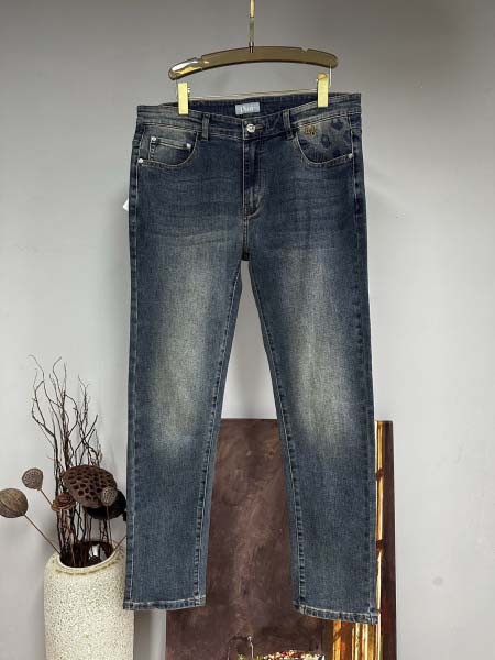 2025年11月17日秋冬新作DIORジーパン高品質人気商品/QIU工場