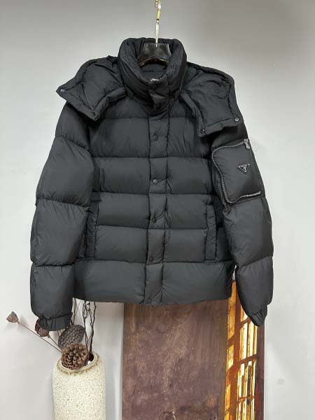 2025年11月17日秋冬新作Pradaダウンジャケット高品...