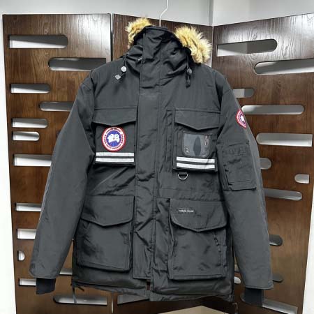 2025年11月17日秋冬新作Canada Gooseダウン...