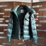 2025年11月17日秋冬新作Monclerダウンジャケット高品質人気商品/QIU工場