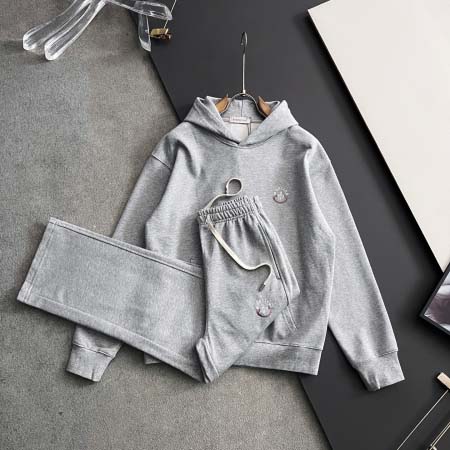 2025年11月24日入荷秋冬新作Moncler 上下高級な...