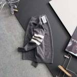 2025年11月26日入荷秋冬新作Thom Browneセーター高級なプレゼント/誕生日プレゼント/高品質/メンツ/記念品/ wenzhou工場