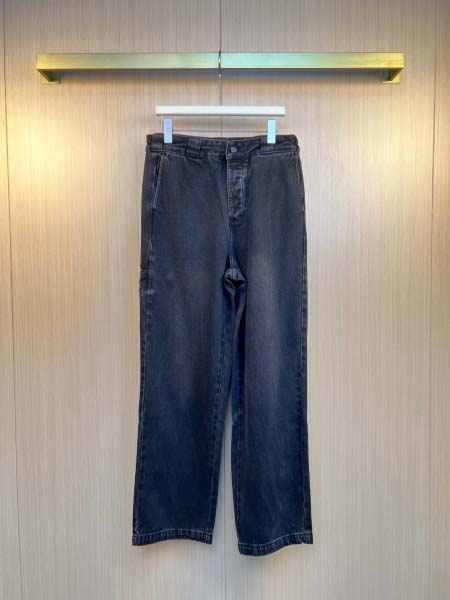 2025年12月2日秋冬新作Pradaジーパン高品質人気商品/LDF工場