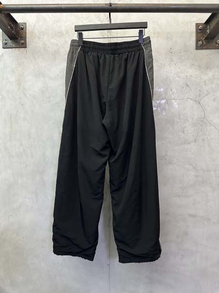 2025年12月3日秋冬新作Balenciagaズボン高品質人気商品/LDF工場