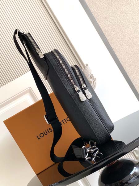 2025年12月8日入荷ヴィトン バッグM30863 高品質新作/誕生日プレゼント