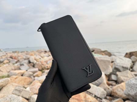 2025年12月8日入荷ヴィトン財布M81743AeroGramLezayiMaisonLV 10x20x2 高品質新作/誕生日プレゼント