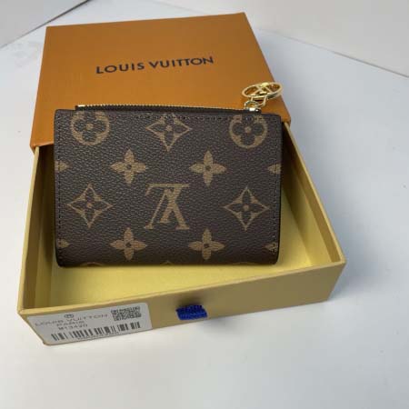 2025年12月8日入荷ヴィトン財布M13420 Portefeuille LisaMonogram LV Circle 9 x 11.5 x 15高品質新作/誕生日プレゼント