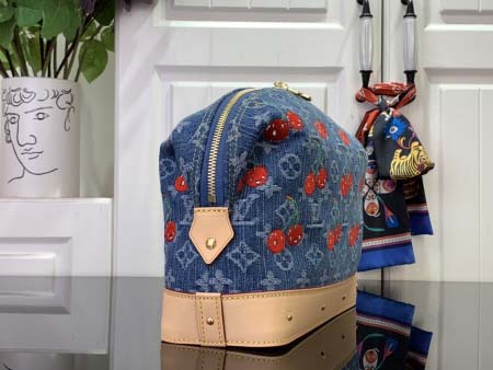 2025年12月8日入荷ヴィトン財布M13995【LV x TM Cosmetic Pouch GM】 m13893 / GMMonogramx 27 x 18 x 9cm高品質新作/誕生日プレゼント