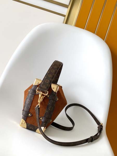 2025年12月9日入荷Louis Vuitton バッグM15072 Side Trunk Back to School 1970 Monogram S-lock 23.5 x 16.0 x 8.5 高品質新作/誕生日プレゼント/ZC工場