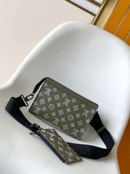 2025年12月9日入荷Louis Vuitton バッグM13197 M83384 GastonMonogramTagaTagarama22 x 14.5 x 4.5 高品質新作/誕生日プレゼント/ZC工場