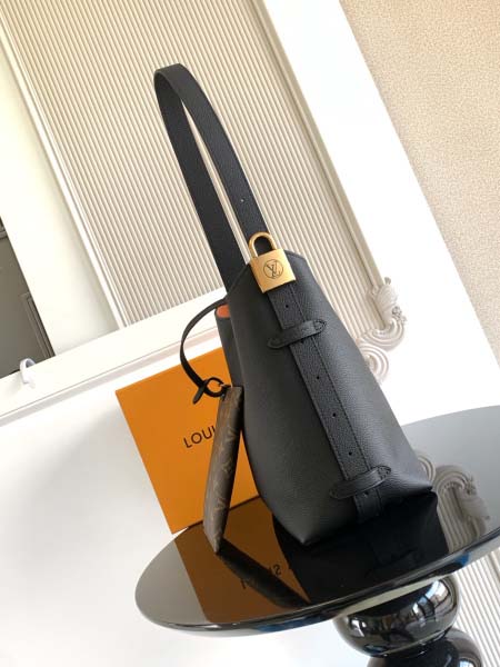 2025年12月9日入荷Louis Vuitton バッグM25352 高品質新作/誕生日プレゼント/ZC工場