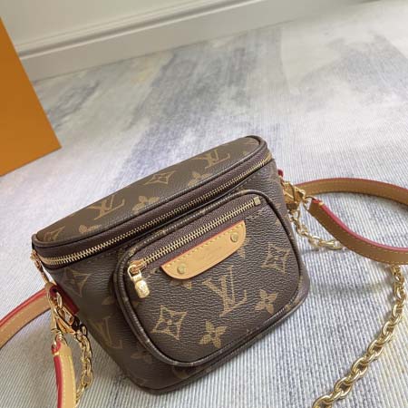 2025年12月9日入荷Louis Vuitton バッグM82335  Mini Bumbag Monogram 17.0 x 12.0 x 9.5 Monogram 高品質新作/誕生日プレゼント/ZC工場
