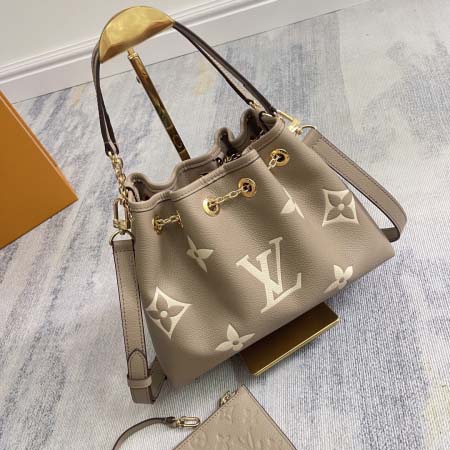 2025年12月10日入荷Louis Vuitton バッグ高品質新作/誕生日プレゼント/ZC工場