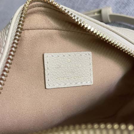 2025年12月10日入荷Louis Vuitton バッグ高品質新作/誕生日プレゼント/ZC工場