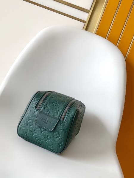 2025年12月10日入荷Louis Vuitton バッグ高品質新作/誕生日プレゼント/ZC工場