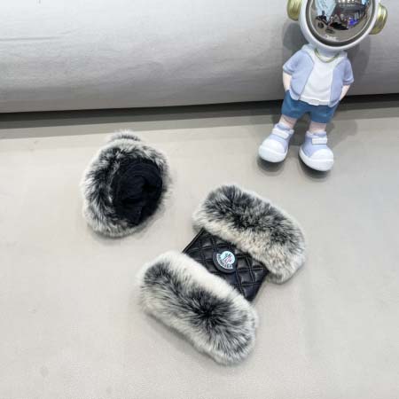 2025年12月10日入荷新品MONCLER手袋ギフト/誕生日/記念品/アクセサリーkaka工場