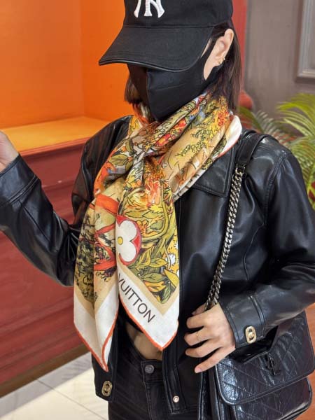 2025年12月10日入荷新品Louis Vuittonマフラーギフト/誕生日/記念品/アクセサリーkaka工場