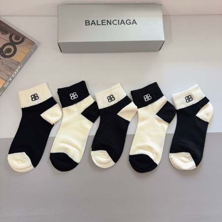 2025年12月10日入荷新品BALENCIAGA靴下ギフト/誕生日/記念品/アクセサリーkaka工場