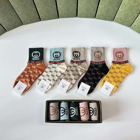 2025年12月10日入荷新品Gucci靴下ギフト/誕生日/記念品/アクセサリーkaka工場