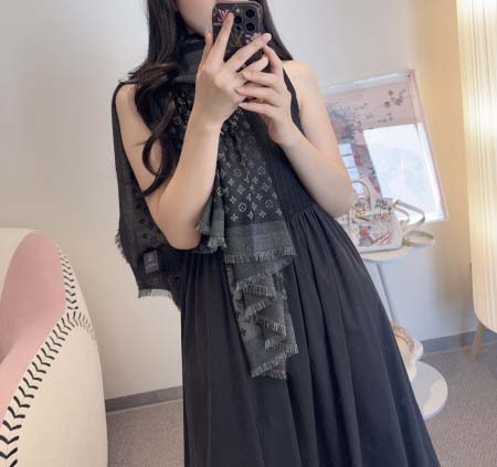 2025年12月11日入荷新品Louis Vuittonマフラーギフト/誕生日/記念品/アクセサリーkaka工場