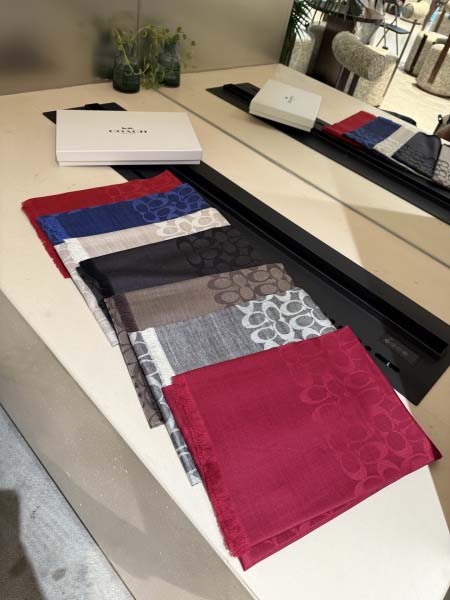 2025年12月11日入荷新品Coachマフラーギフト/誕生日/記念品/アクセサリーkaka工場