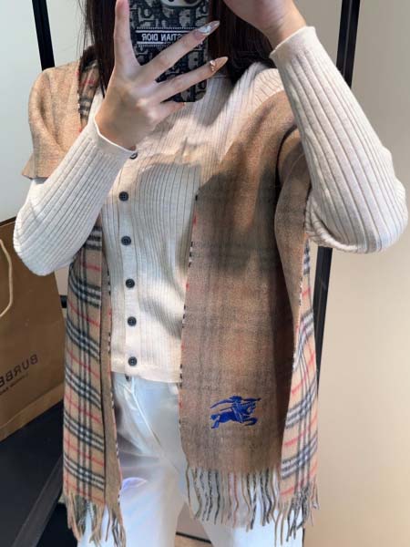 2025年12月11日入荷新品Burberryマフラーギフト/誕生日/記念品/アクセサリーkaka工場