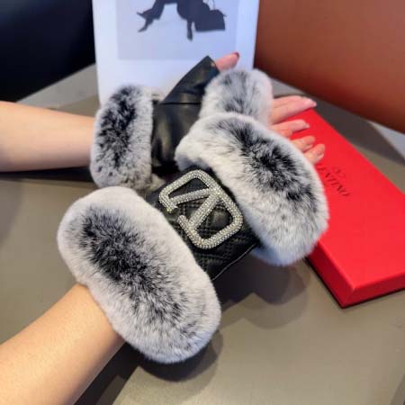 2025年12月11日入荷新品VALENTINO手袋ギフト/誕生日/記念品/アクセサリーkaka工場