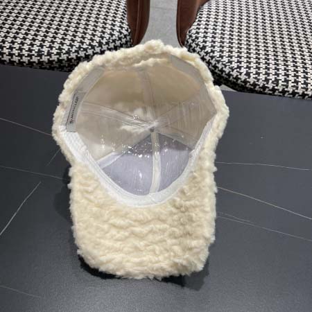 2025年12月11日入荷新品moncler帽子ギフト/誕生日/記念品/アクセサリーkaka工場