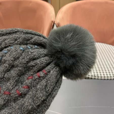 2025年12月11日入荷新品Prada帽子ギフト/誕生日/記念品/アクセサリーkaka工場