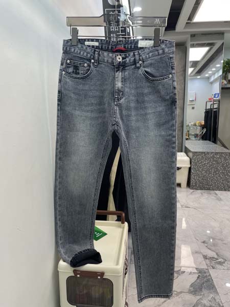 2025年12月12日入荷新作Brunello Cucinelliジーパン秋冬高品質/人気/限定版/Knt工場