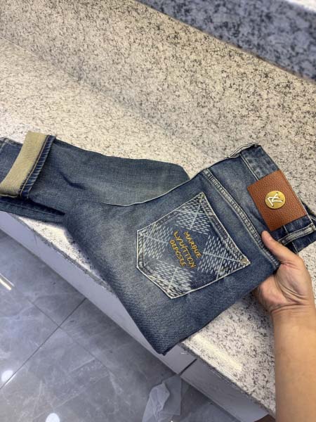 2025年12月12日入荷新作Louis Vuittonジーパン秋冬高品質/人気/限定版/Knt工場