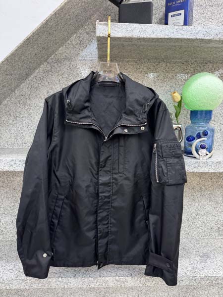 2025年12月15日入荷新作Pradaジャケット秋冬高品質/人気/限定版/Knt工場