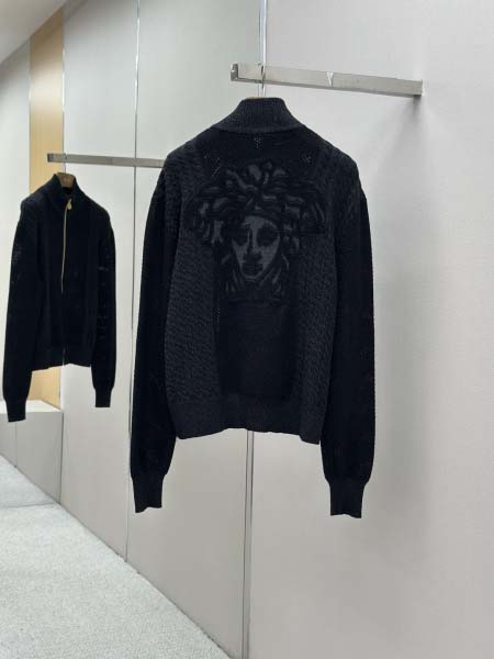 2025年11月18日秋冬新作VERSACEジャケット人気商品/XQY工場